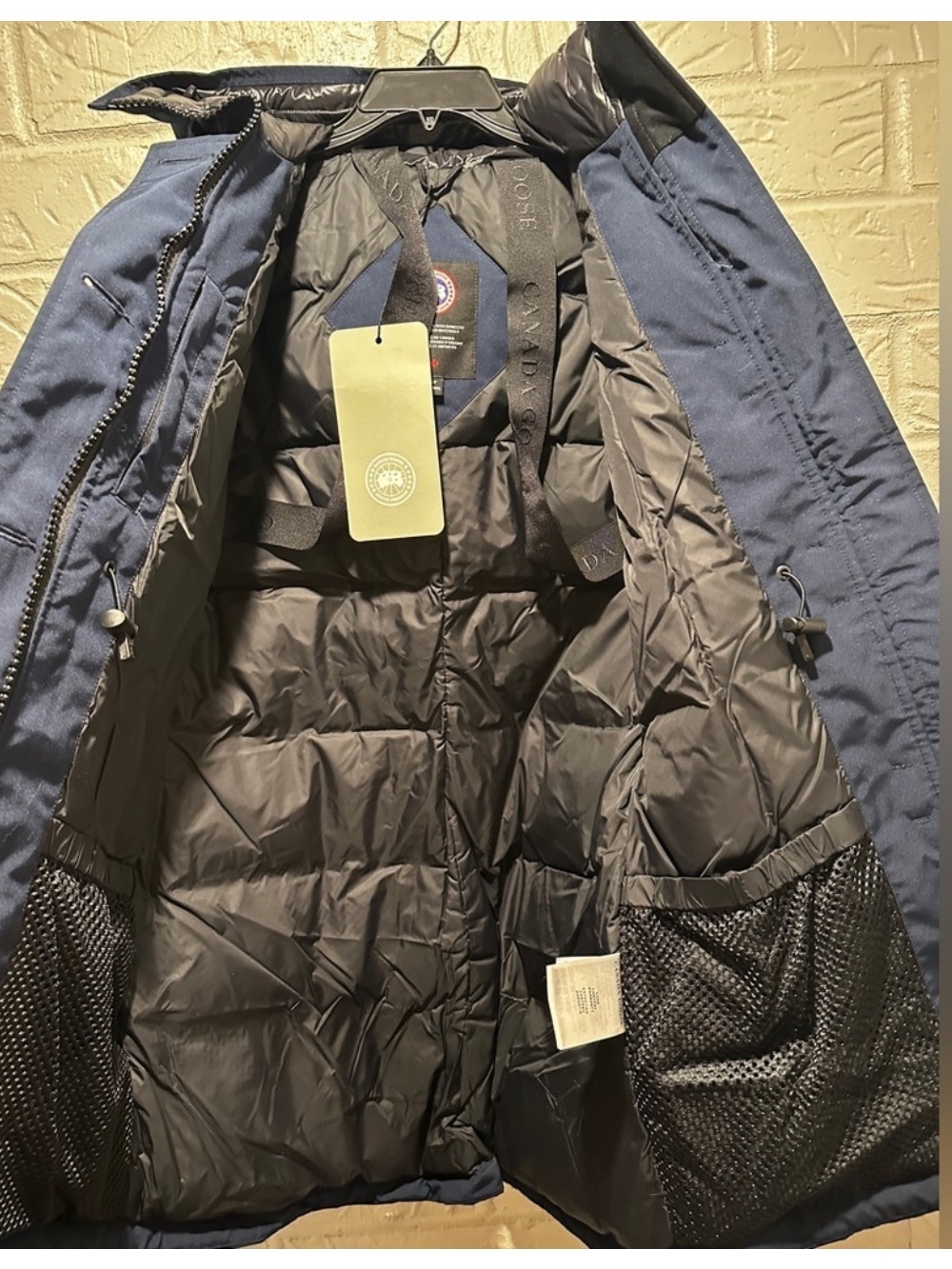 NWT New Canada Goose Rossclair Parka in Navy Blue Size Small - Picture 3 of 10